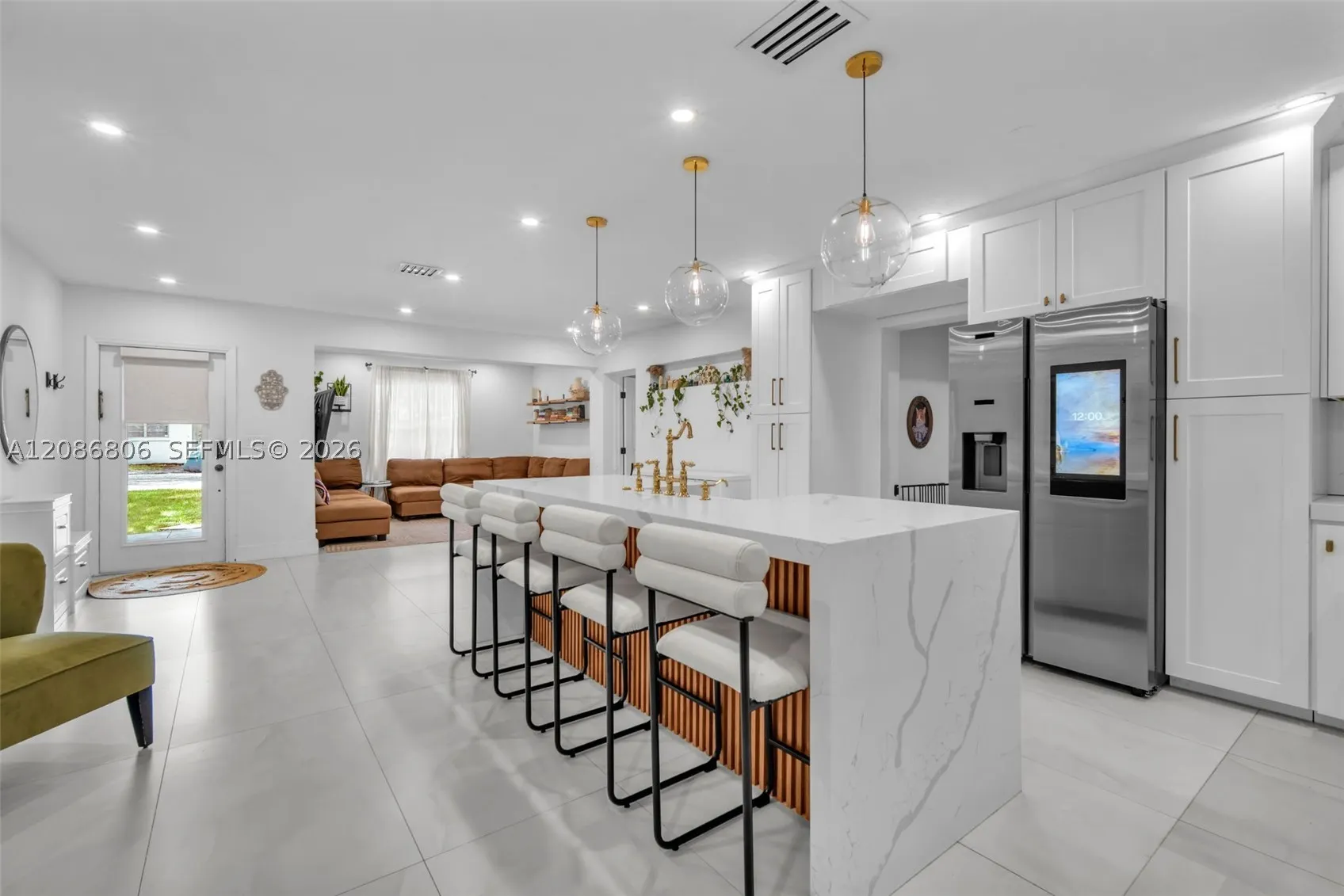 2395 NE 184th Ter