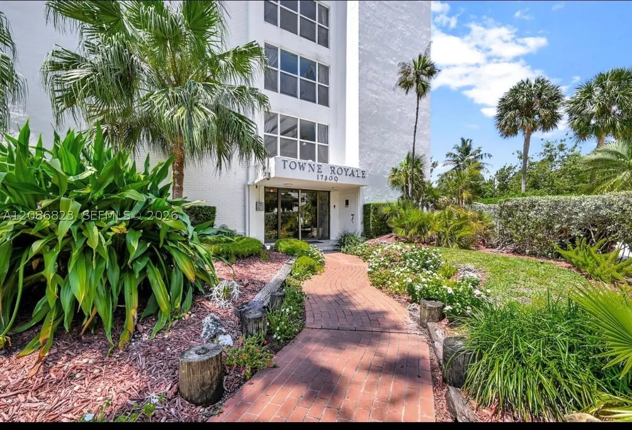 17800 Atlantic Blvd #204