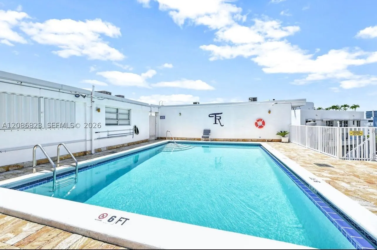 17800 Atlantic Blvd #204