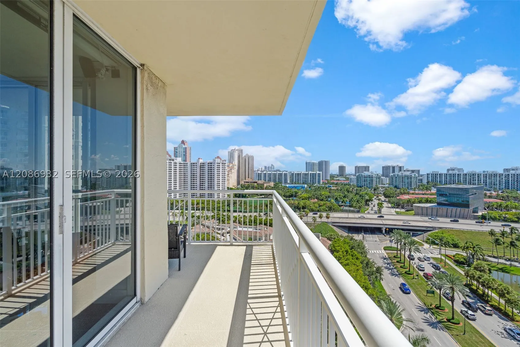 19501 W Country Club Dr #1508
