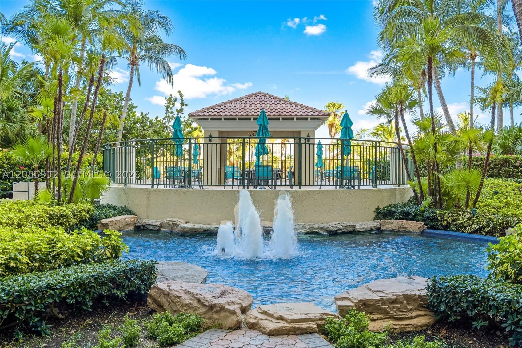 19501 W Country Club Dr #1508