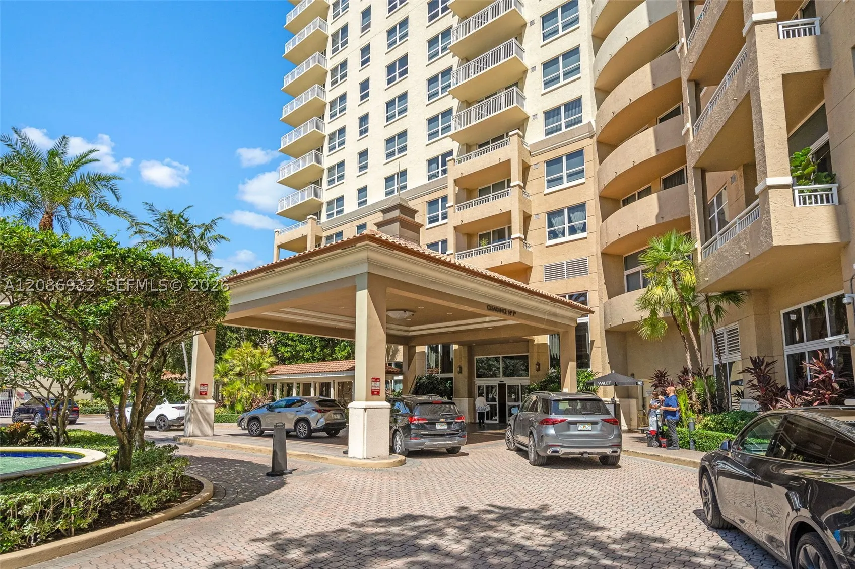 19501 W Country Club Dr #1508
