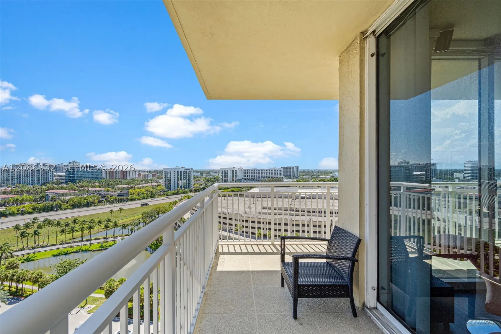 19501 W Country Club Dr #1508