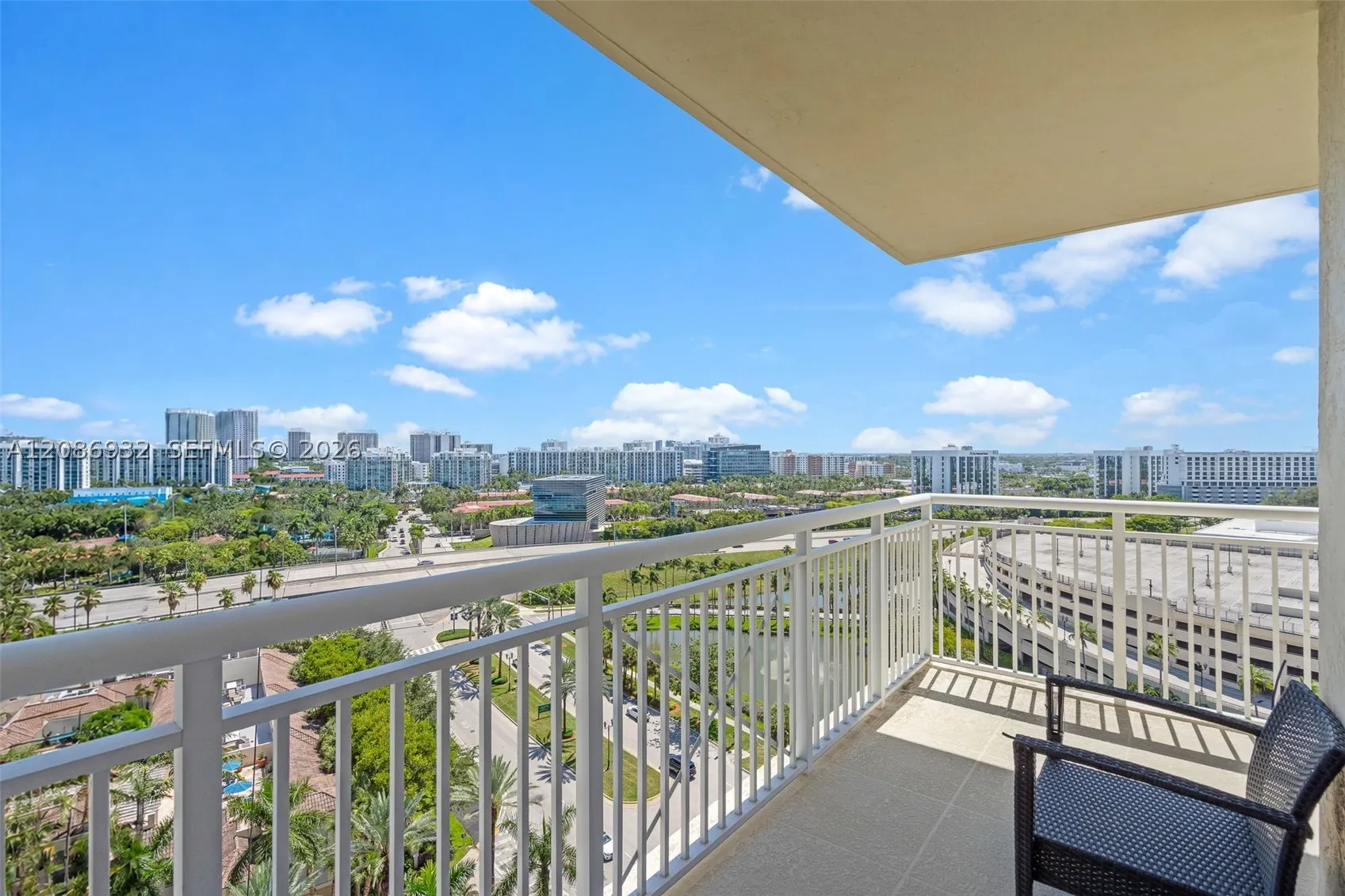 19501 W Country Club Dr #1508