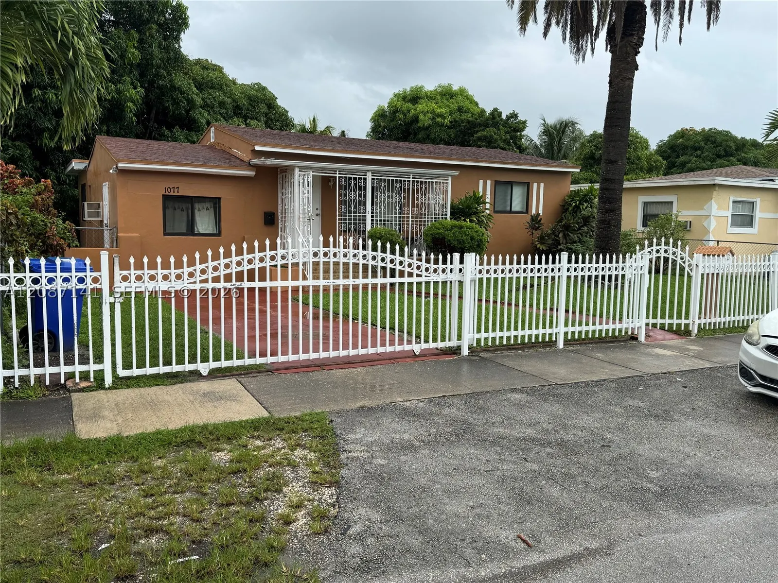 1077 NE 157th Ter