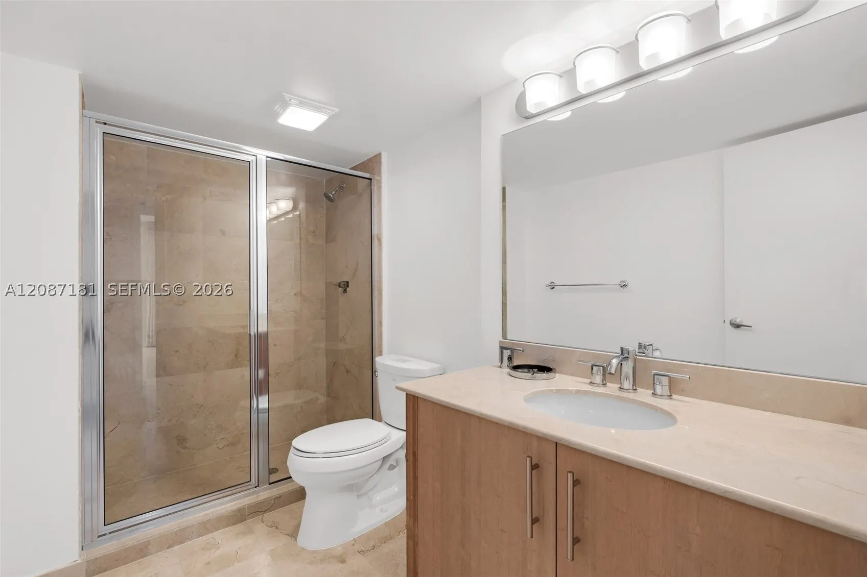 10275 Collins Ave #1511