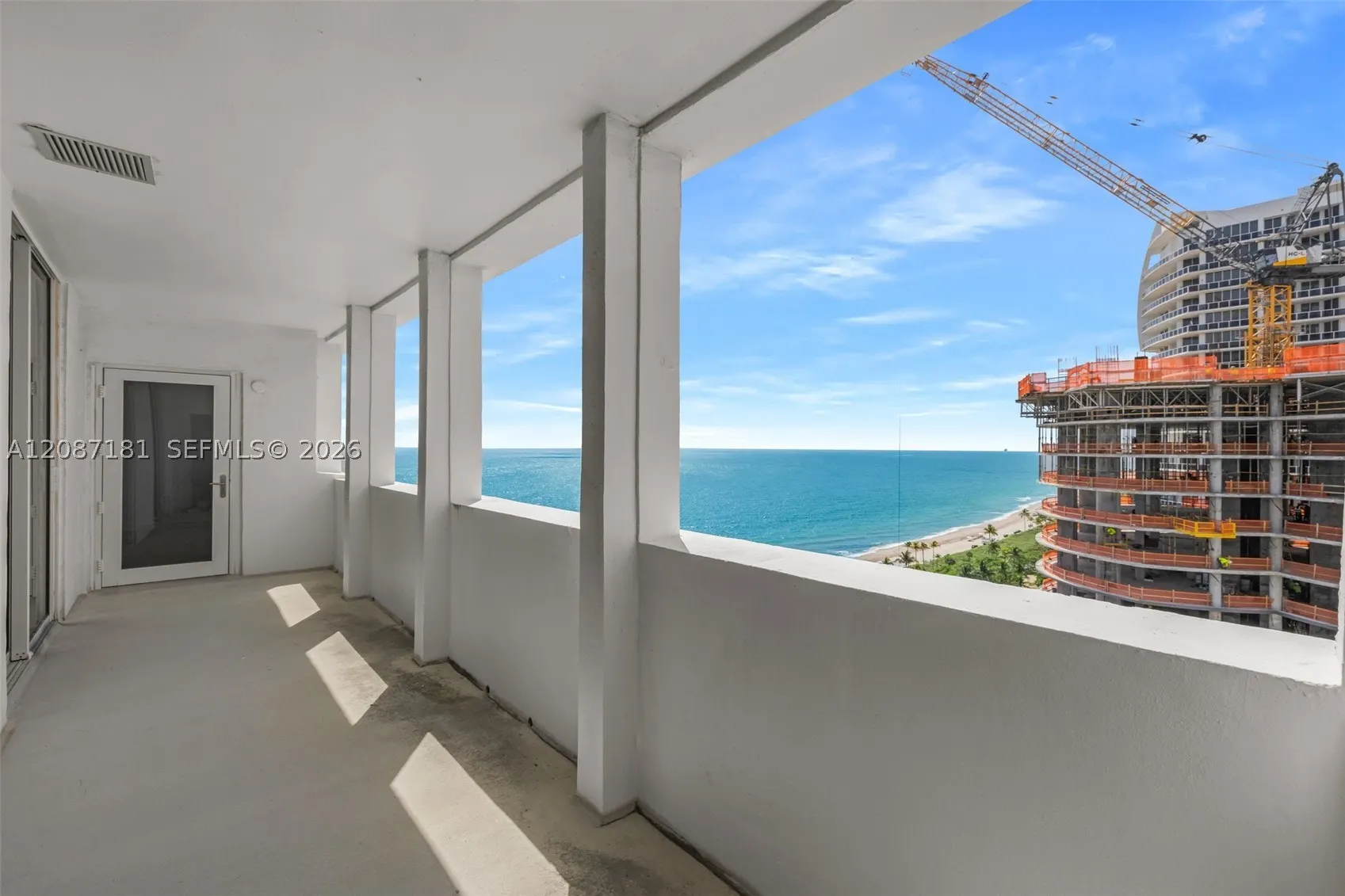 10275 Collins Ave #1511