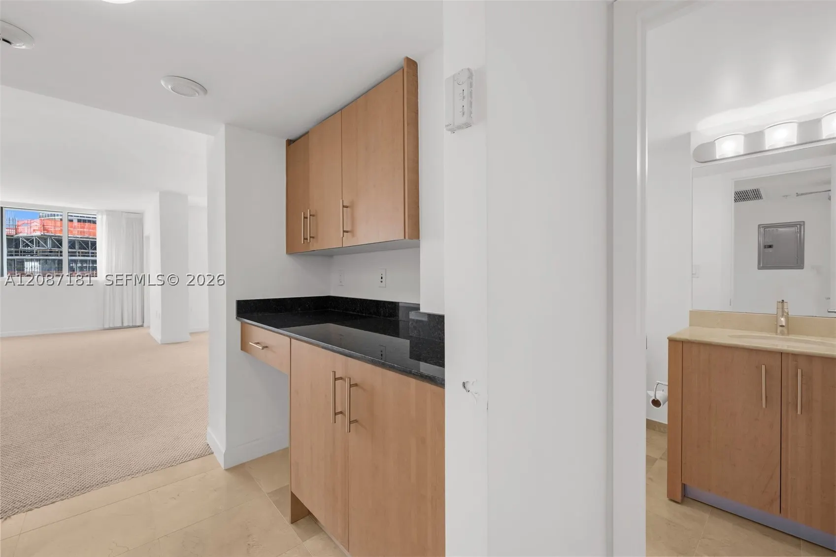 10275 Collins Ave #1511