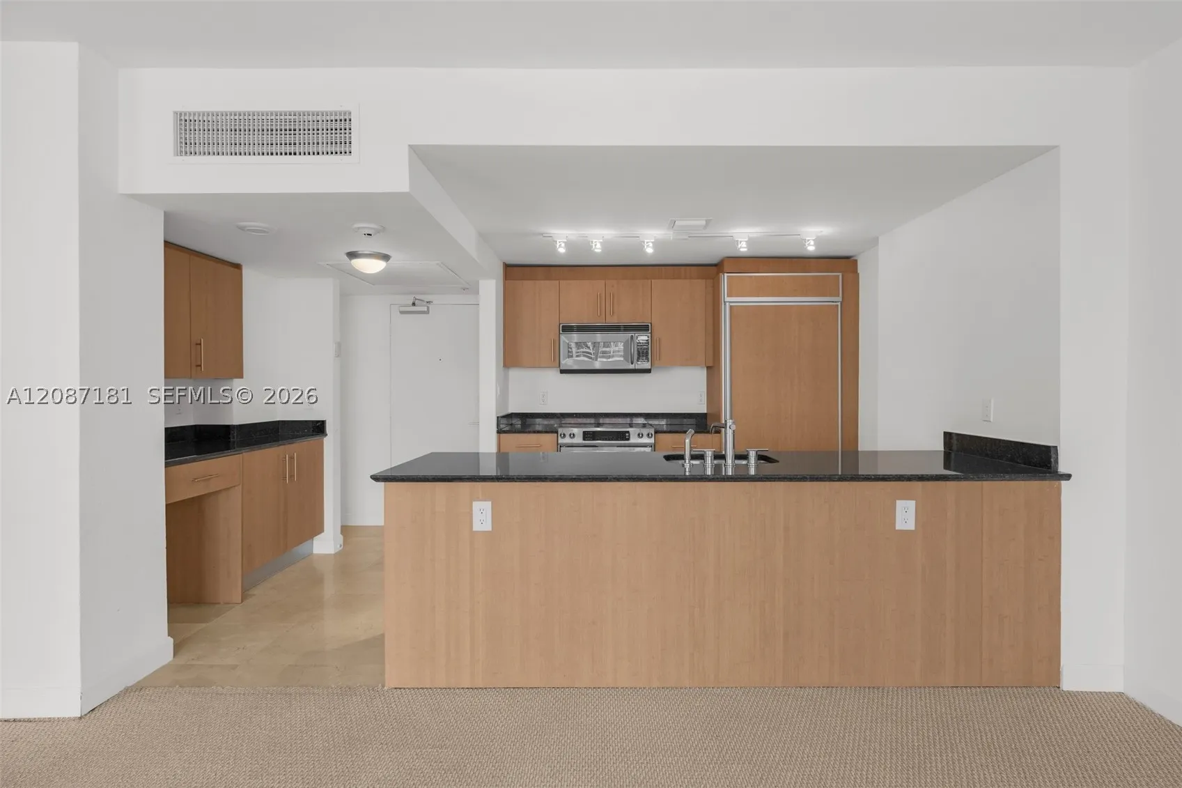 10275 Collins Ave #1511