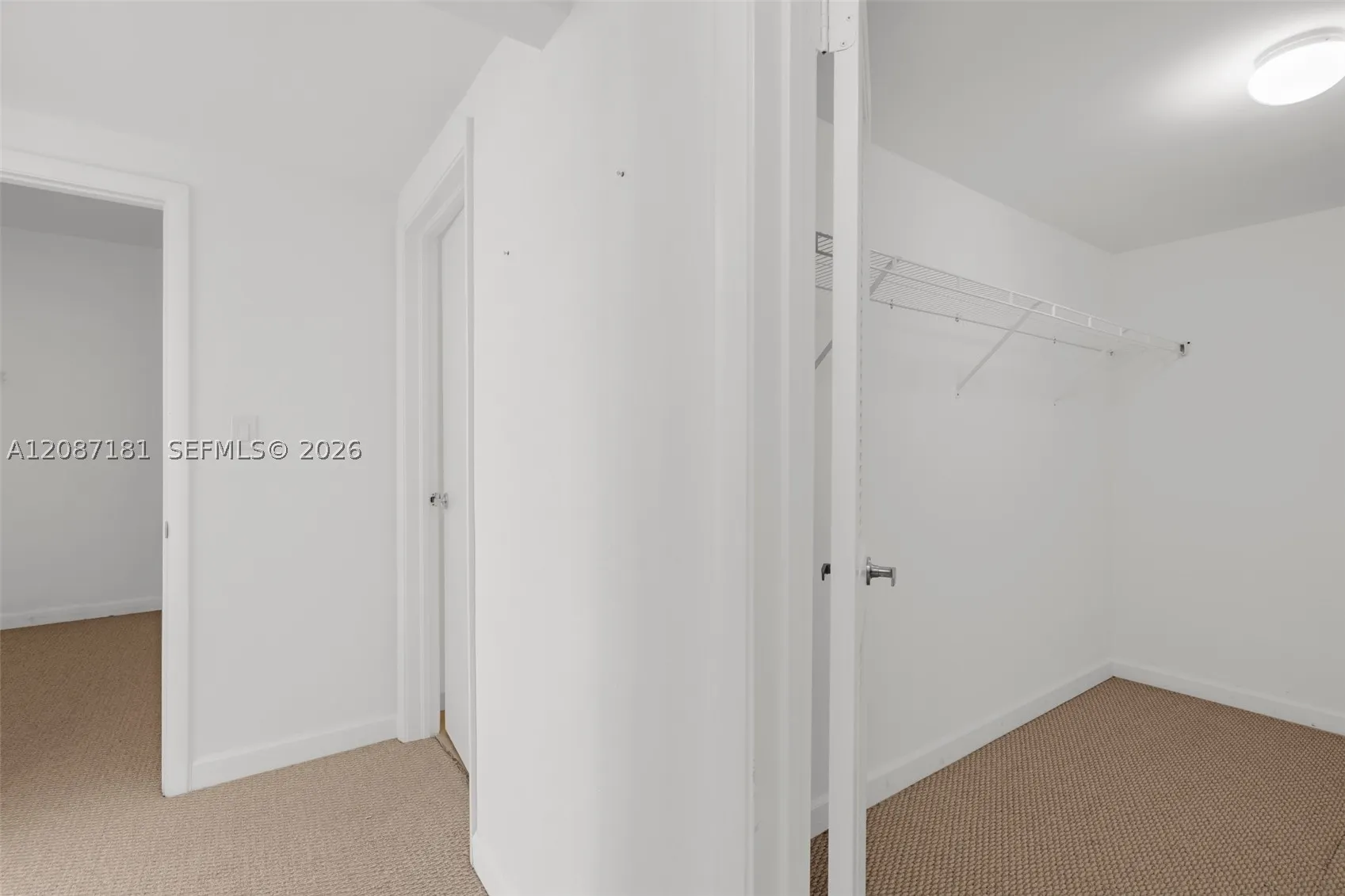 10275 Collins Ave #1511