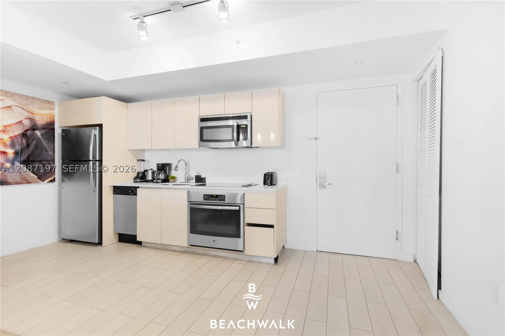 2602 E Hallandale Beach Blvd #R408