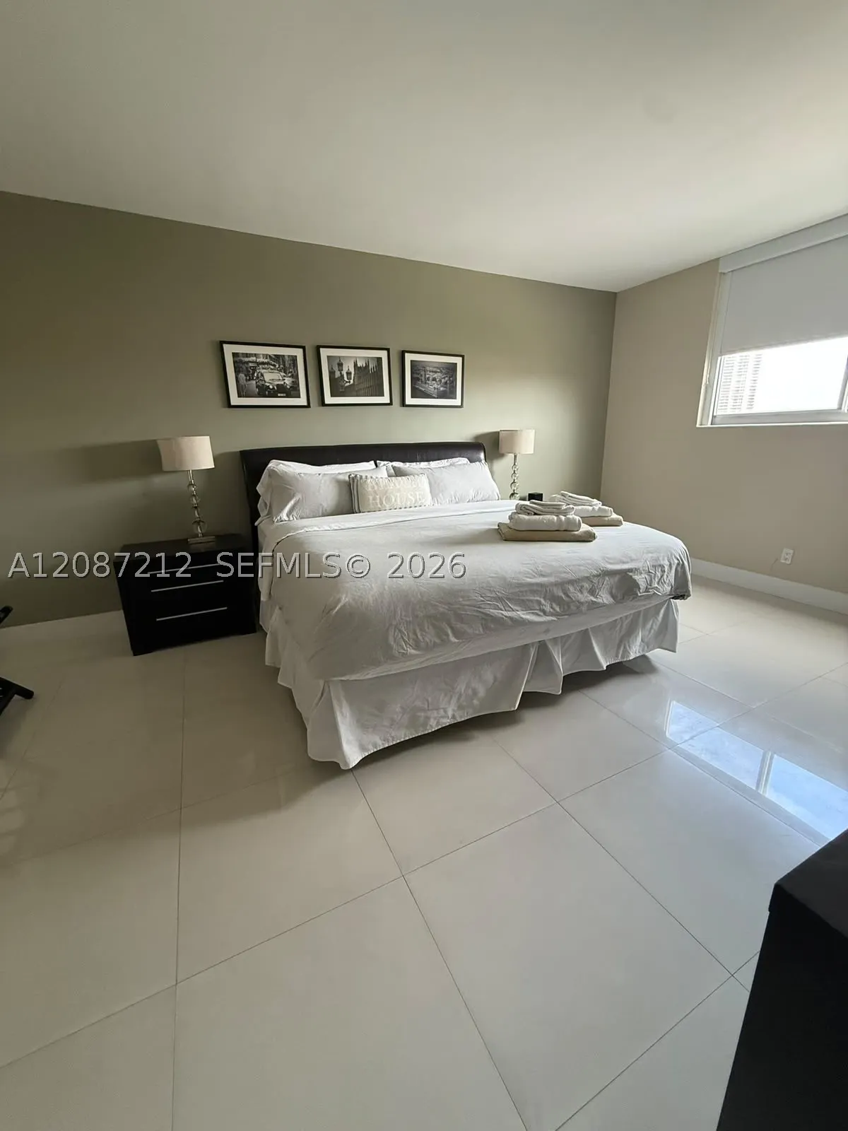 19370 Collins Ave #418