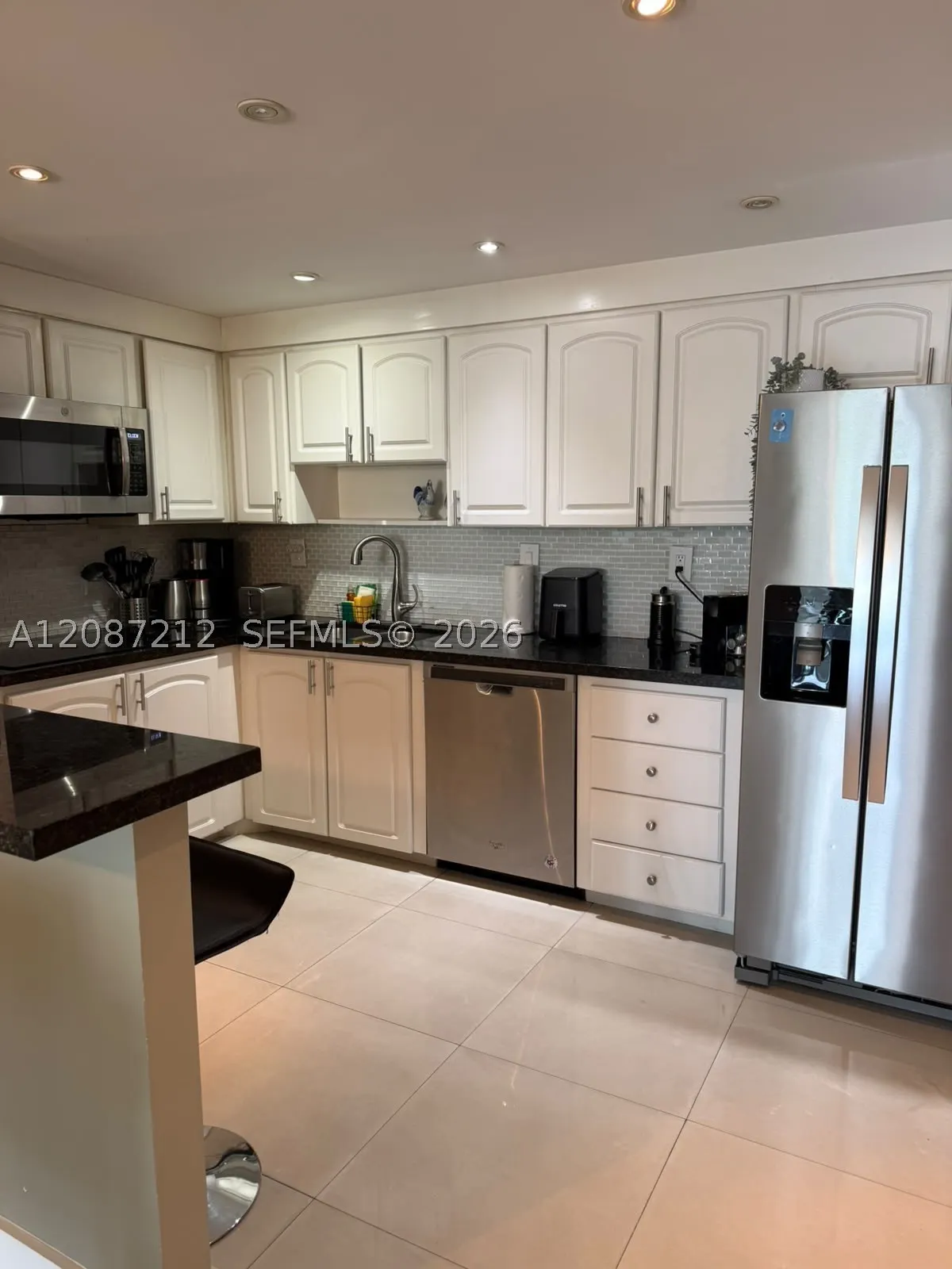 19370 Collins Ave #418