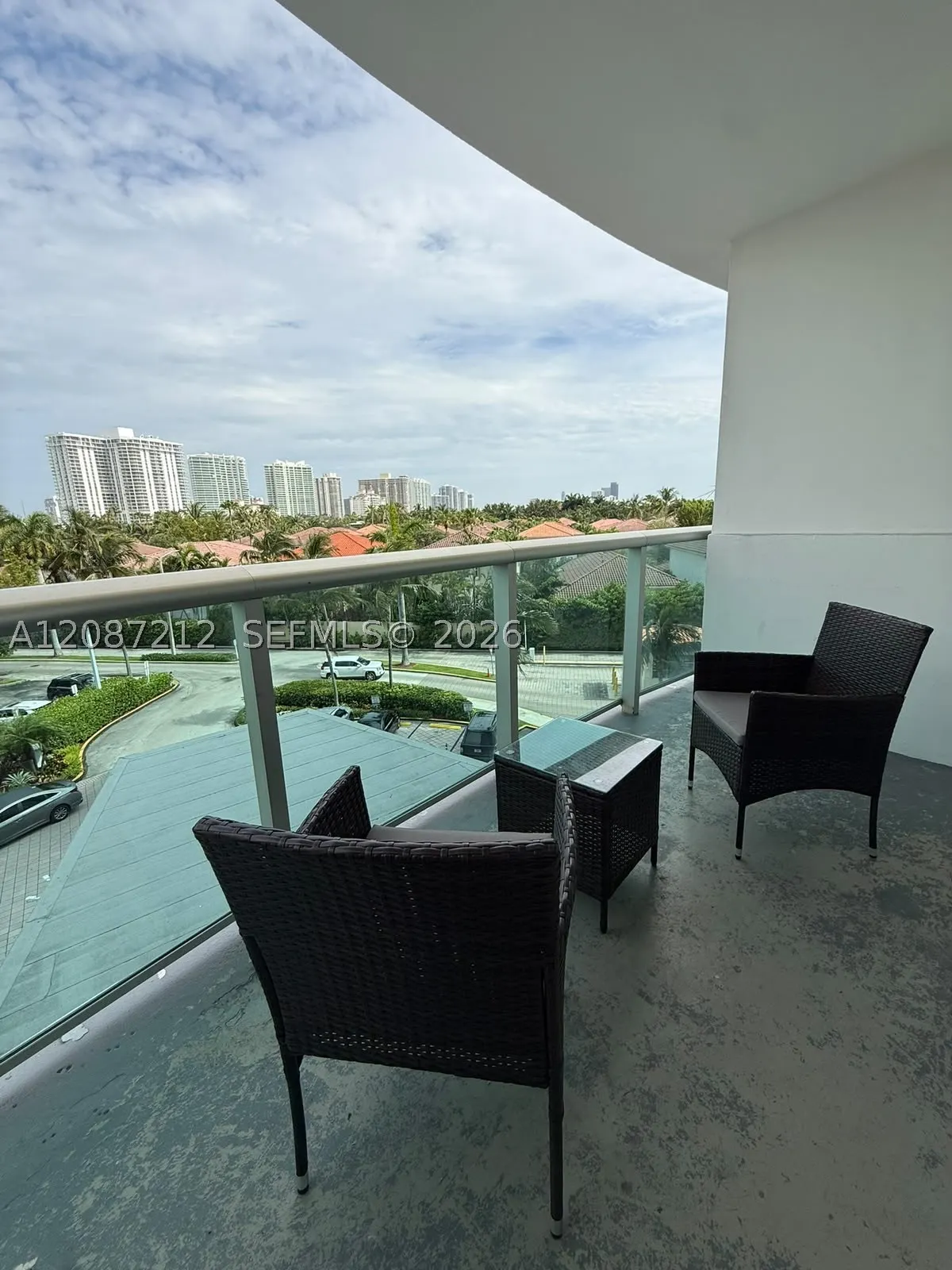 19370 Collins Ave #418