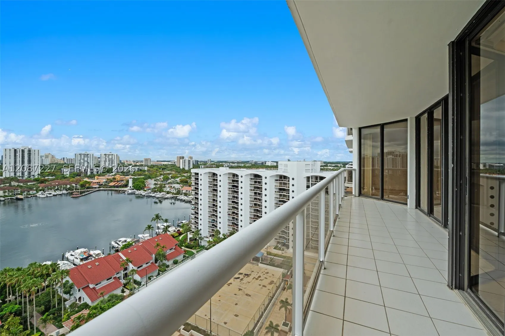 3640 Yacht Club Drive #1807