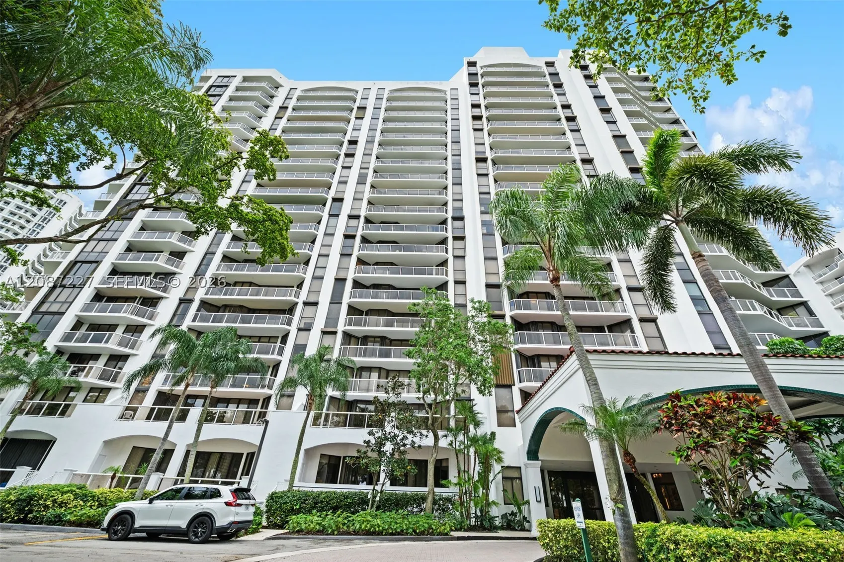 3640 Yacht Club Drive #1807