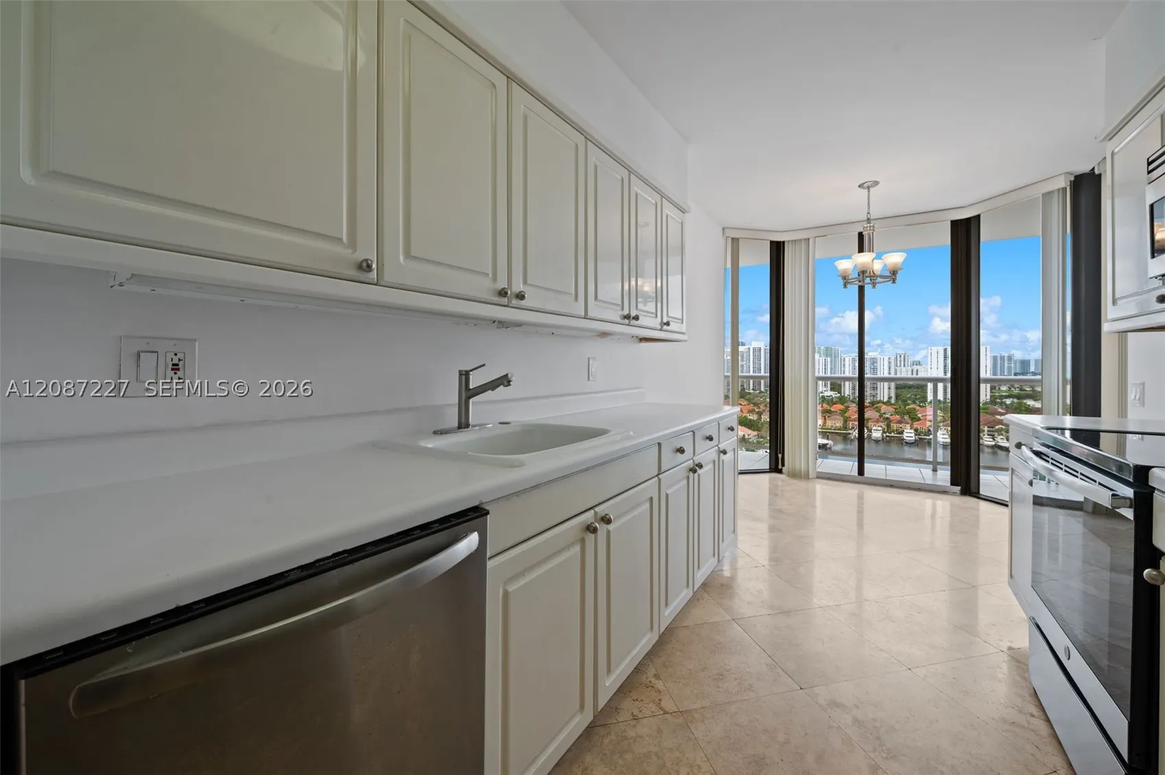 3640 Yacht Club Drive #1807