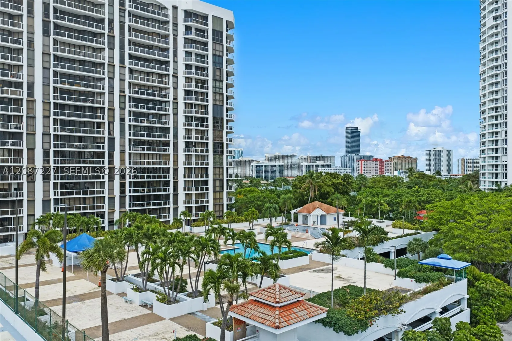 3640 Yacht Club Drive #1807