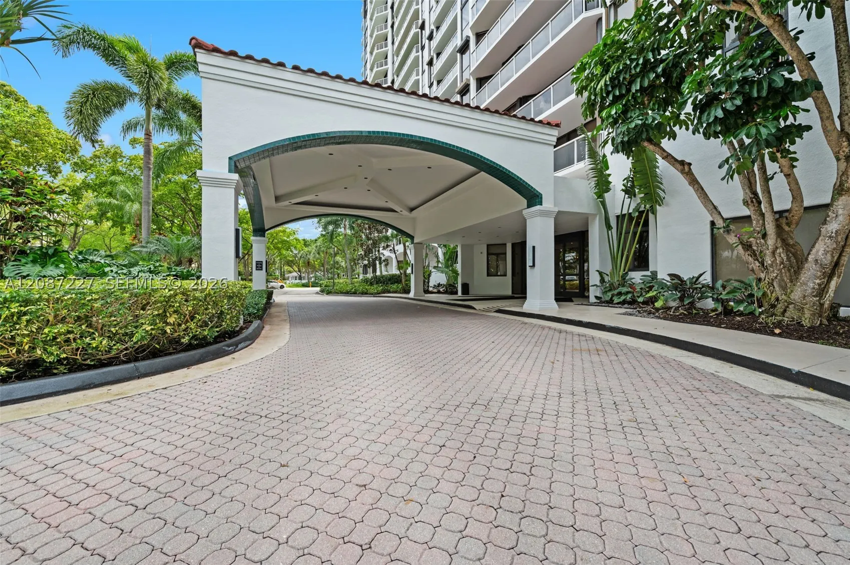 3640 Yacht Club Drive #1807