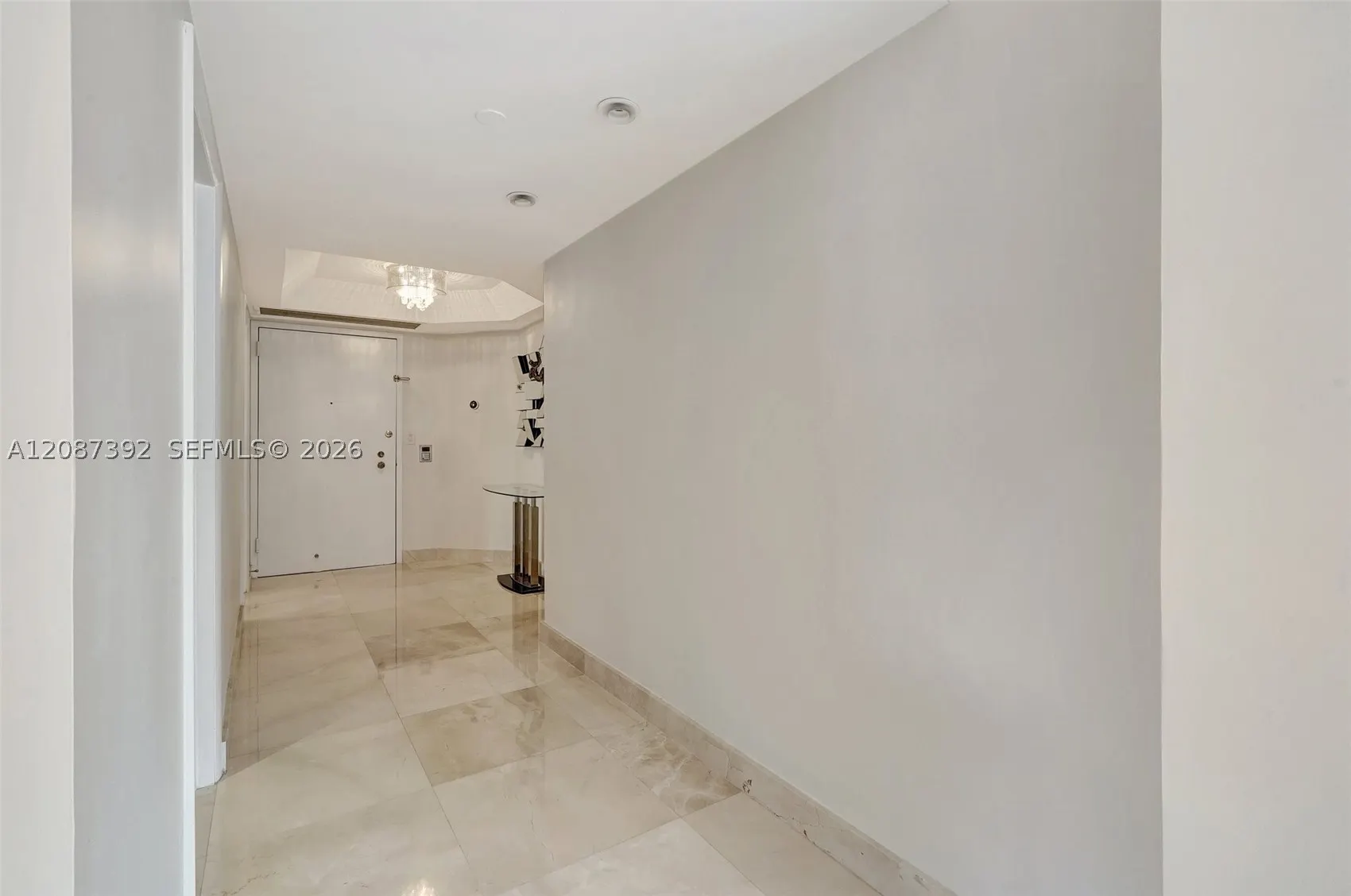 4000 ISLAND BLVD #402
