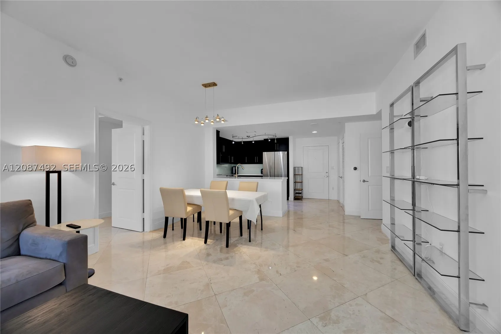 10 Aragon Ave #810