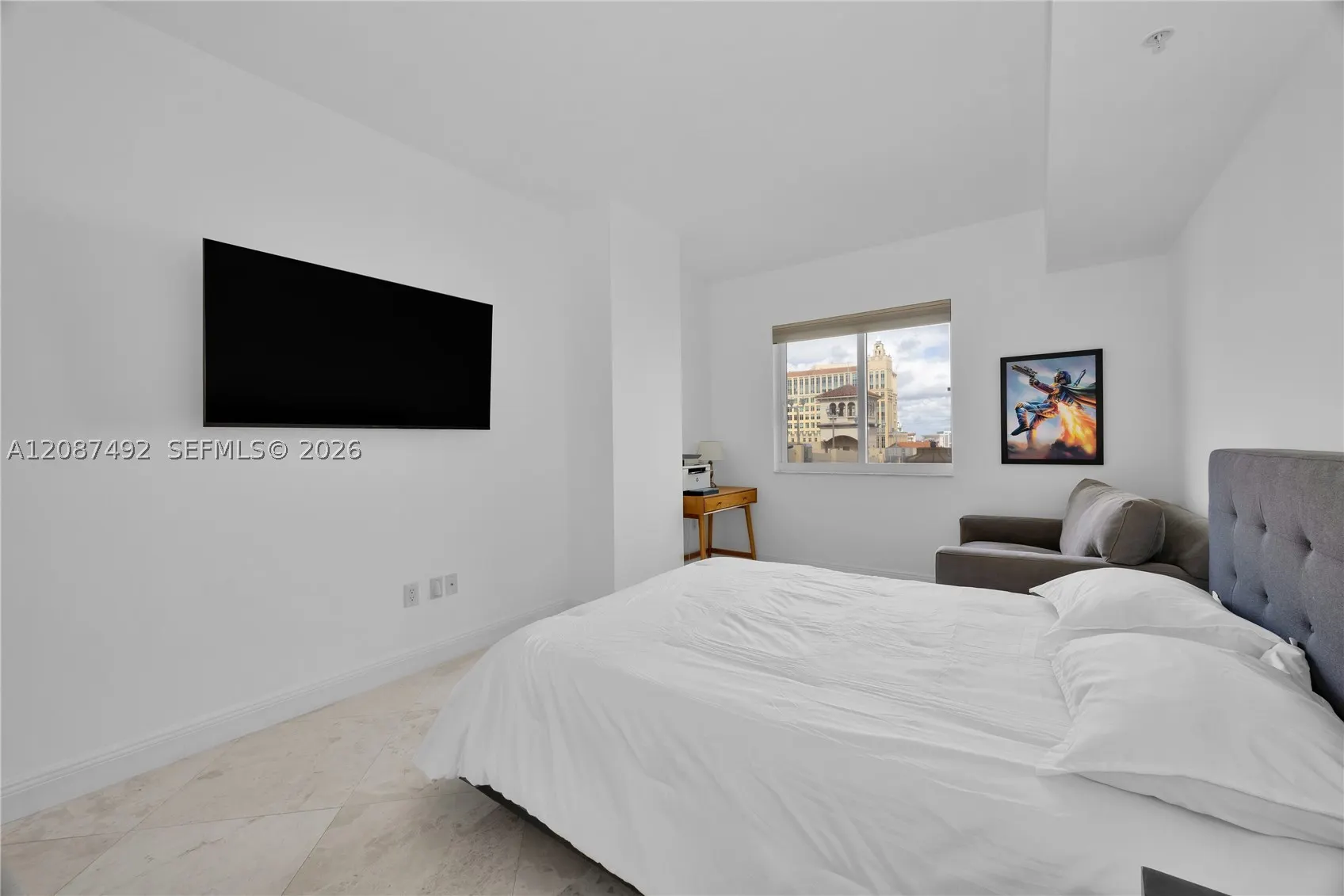 10 Aragon Ave #810
