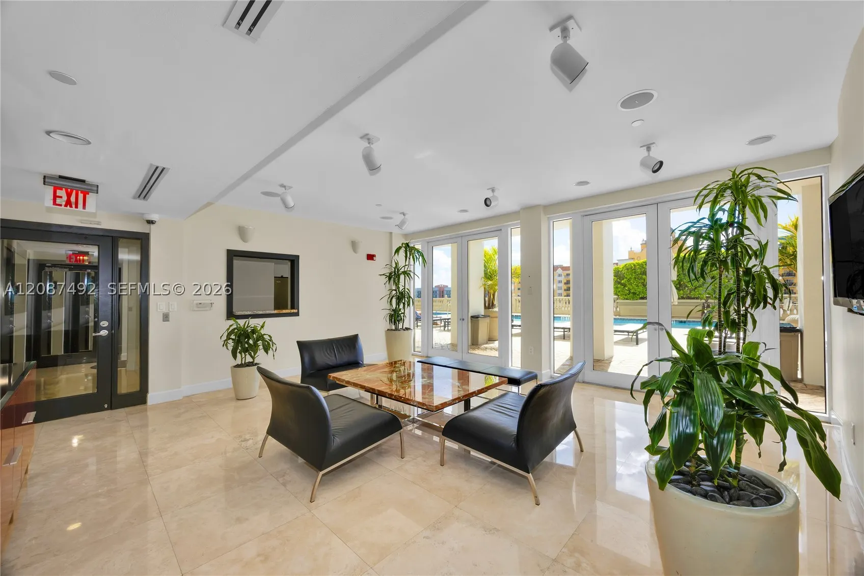 10 Aragon Ave #810