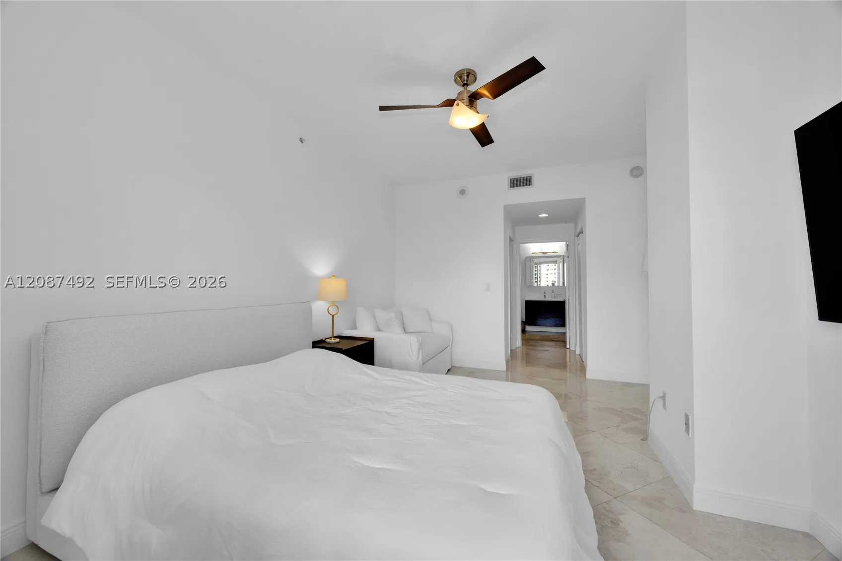 10 Aragon Ave #810