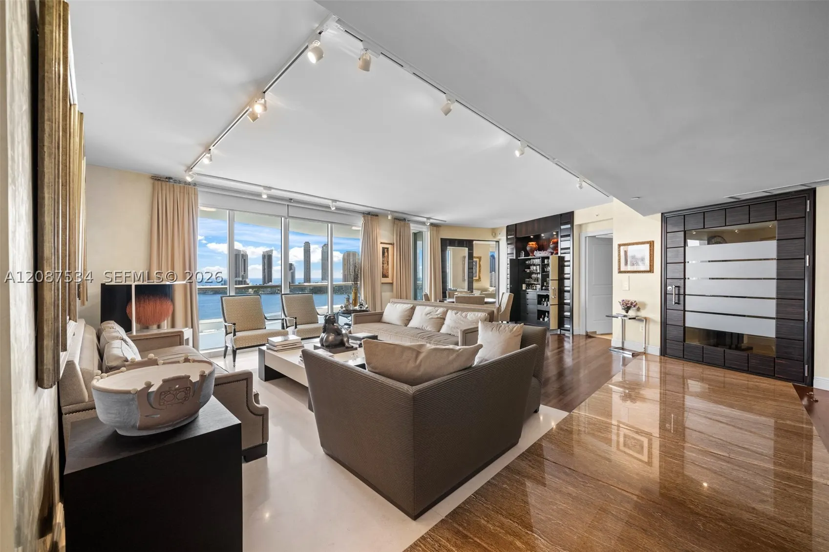 6000 Island Blvd #1703