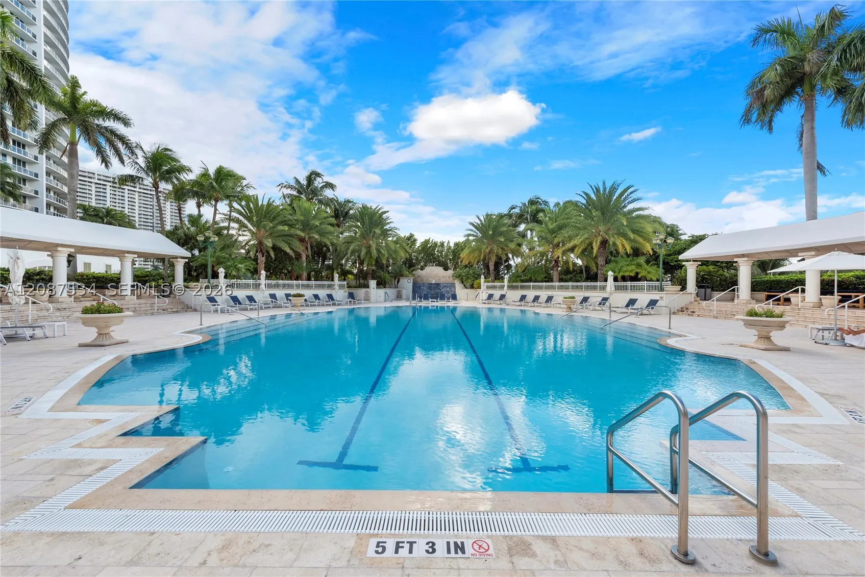 6000 Island Blvd #1703