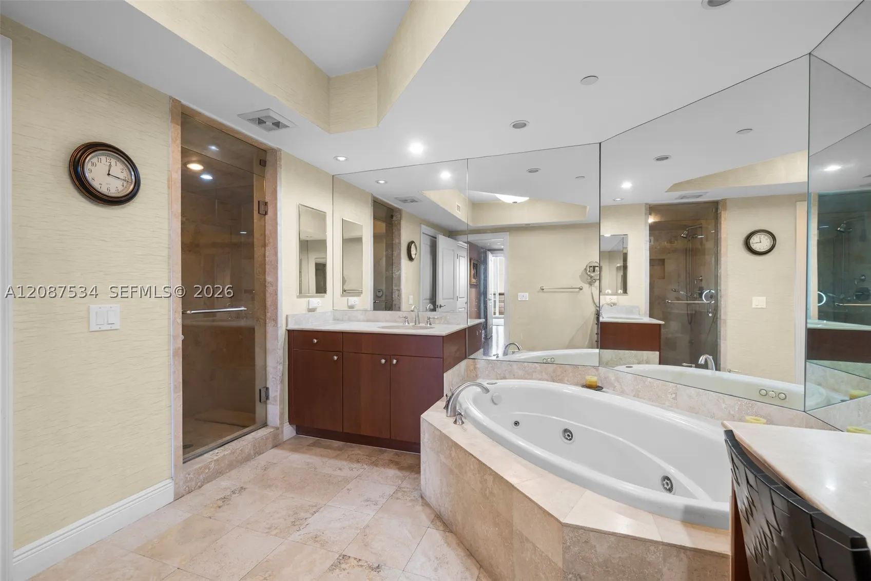 6000 Island Blvd #1703