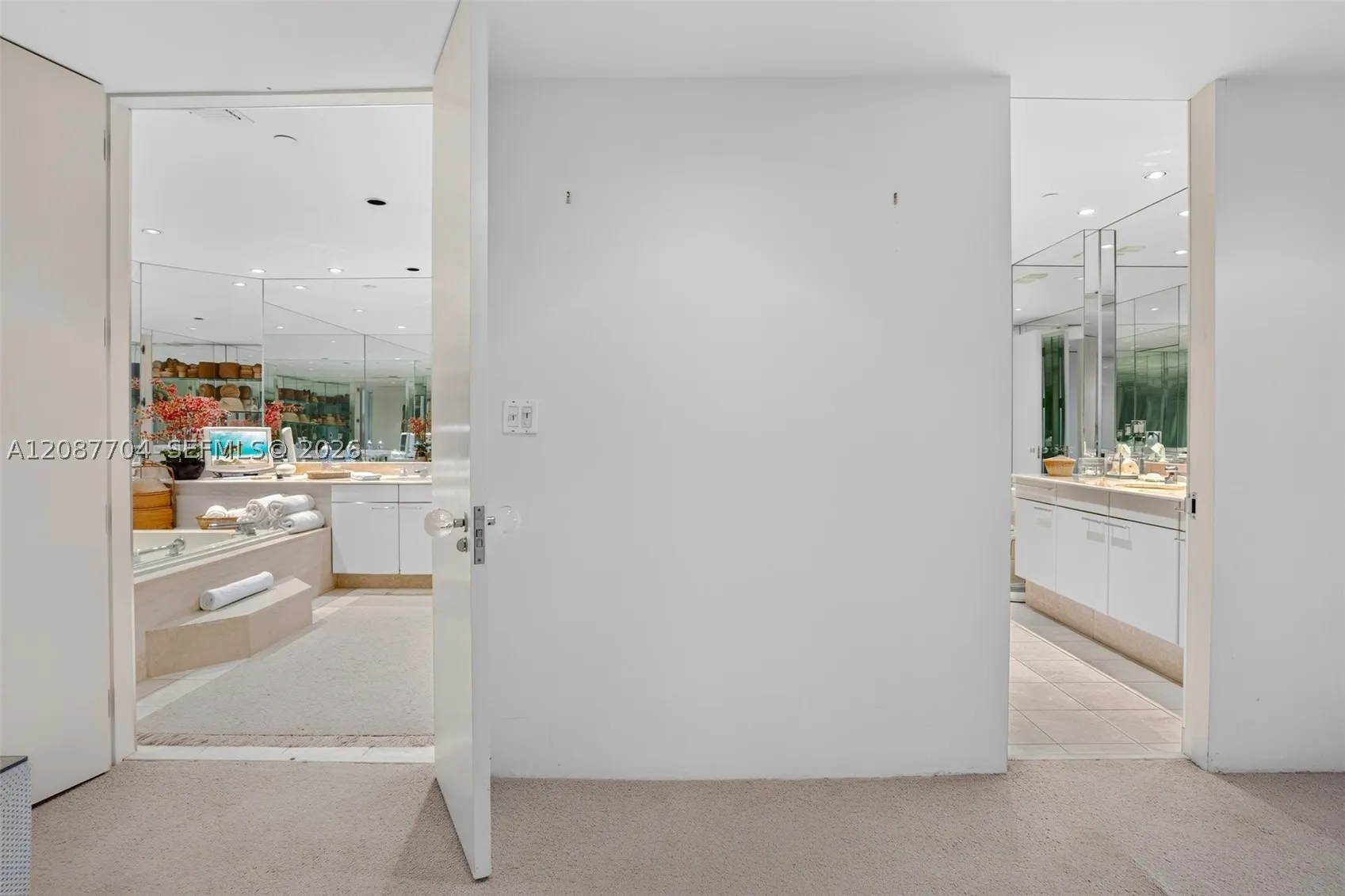 9999 Collins Ave #5E