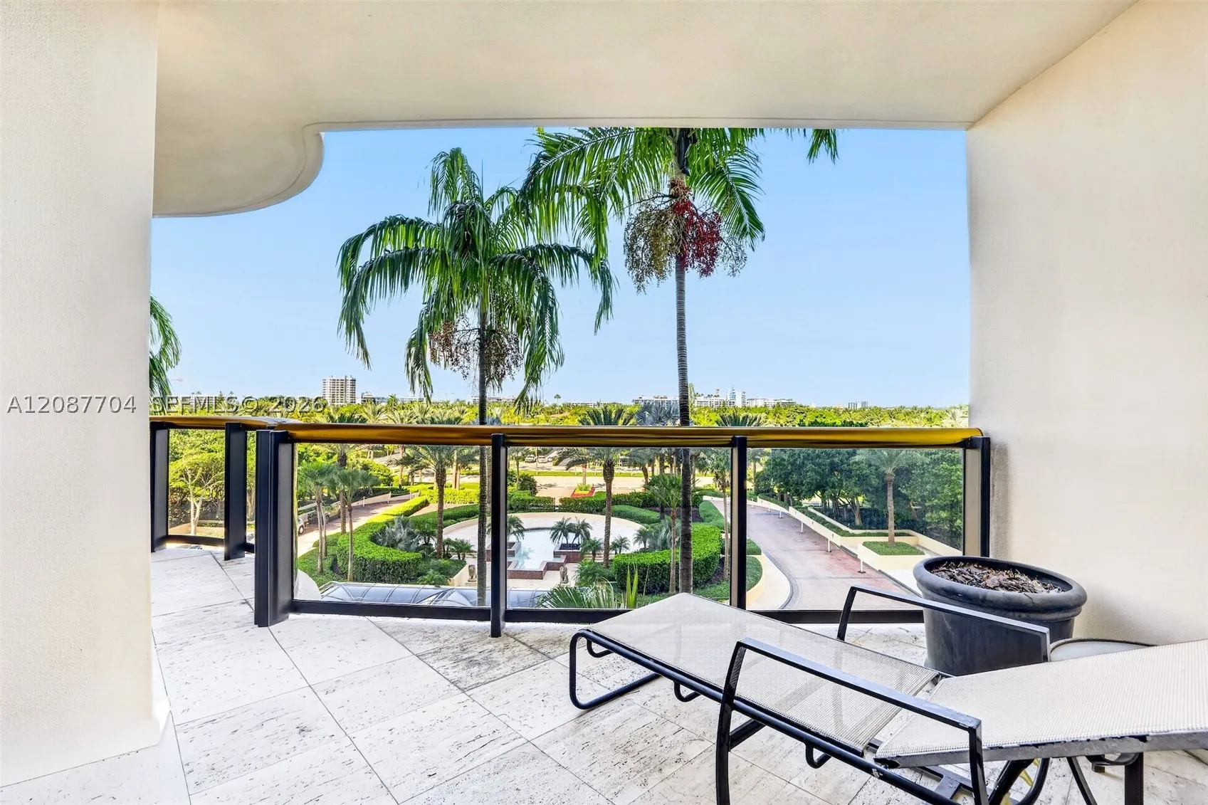 9999 Collins Ave #5E