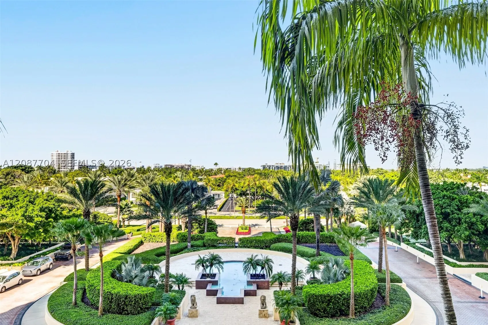 9999 Collins Ave #5E