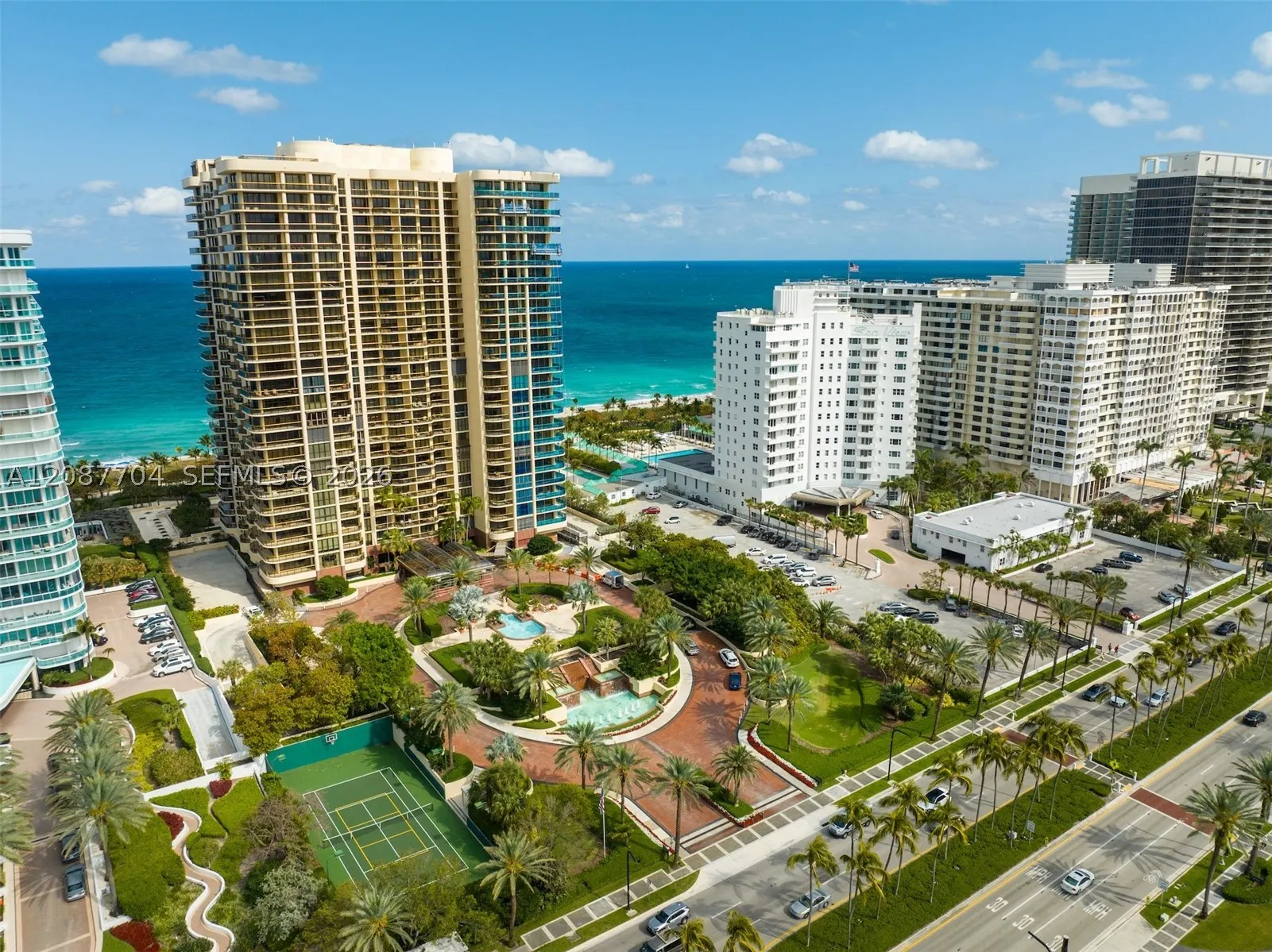 9999 Collins Ave #5E