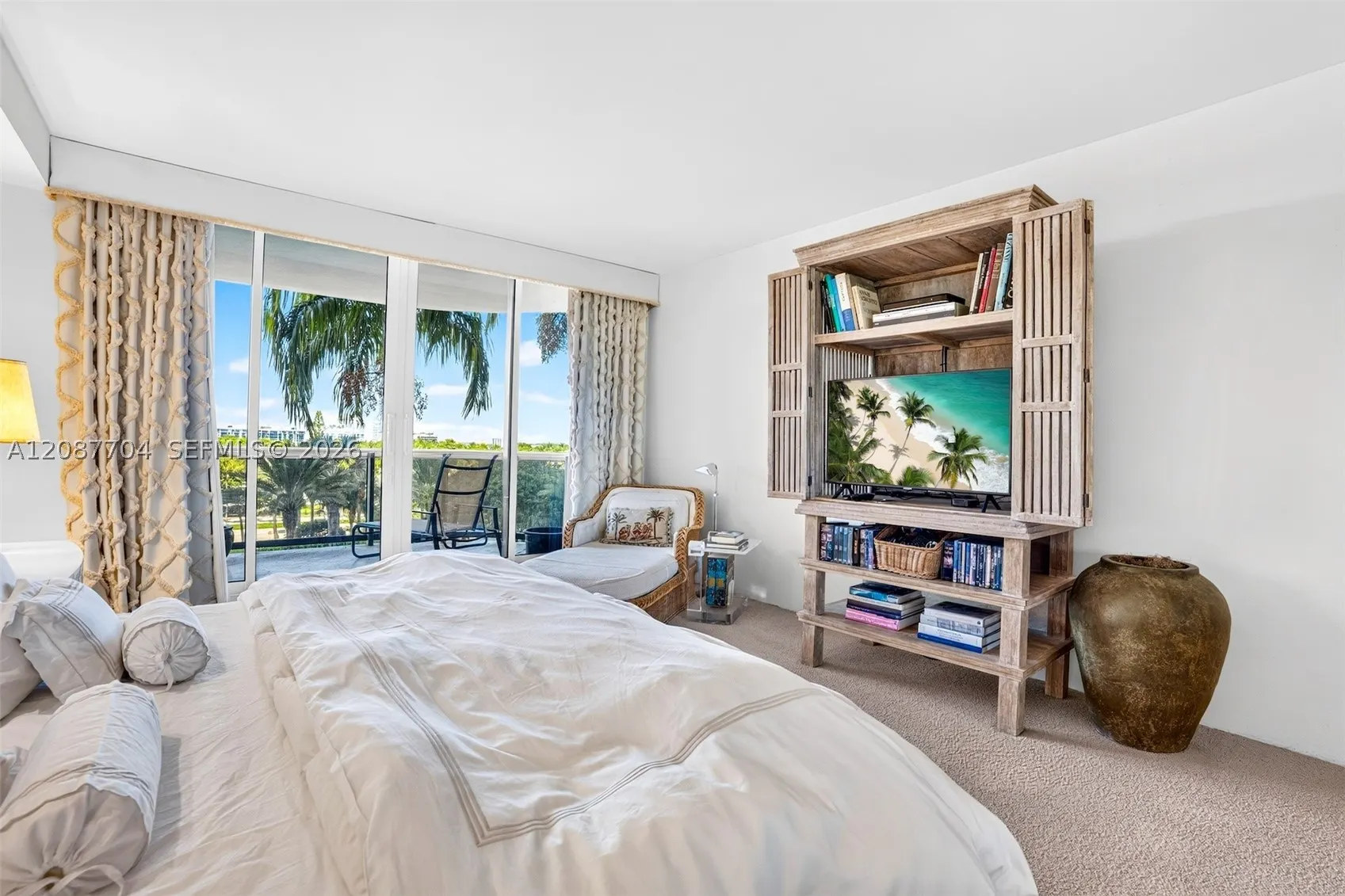 9999 Collins Ave #5E