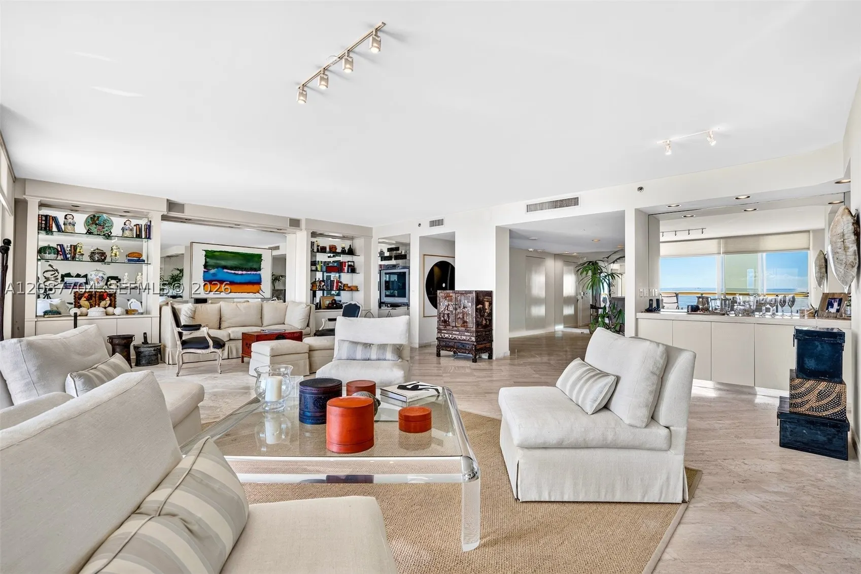 9999 Collins Ave #5E