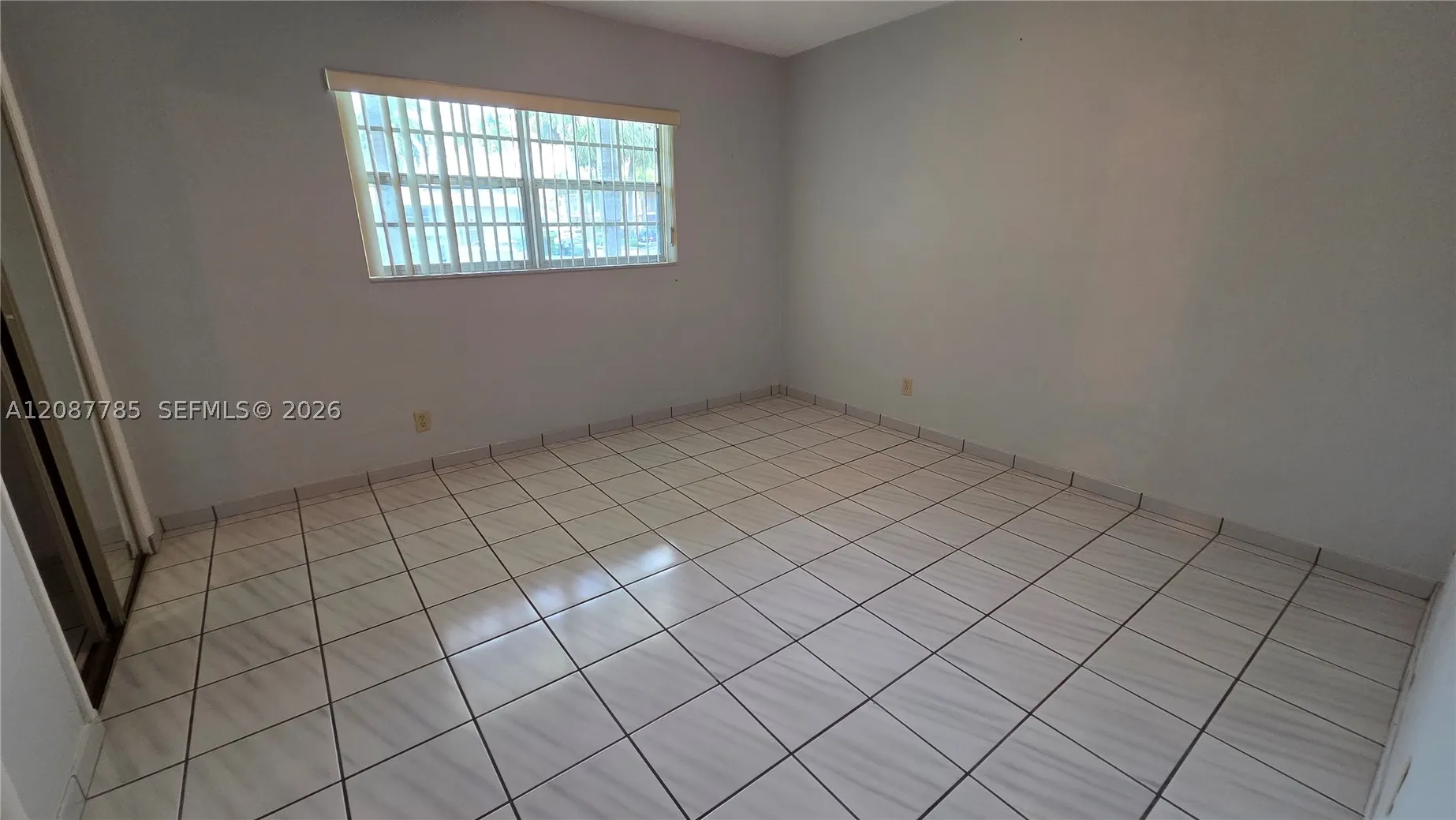 450 Paradise Isle Blvd #109