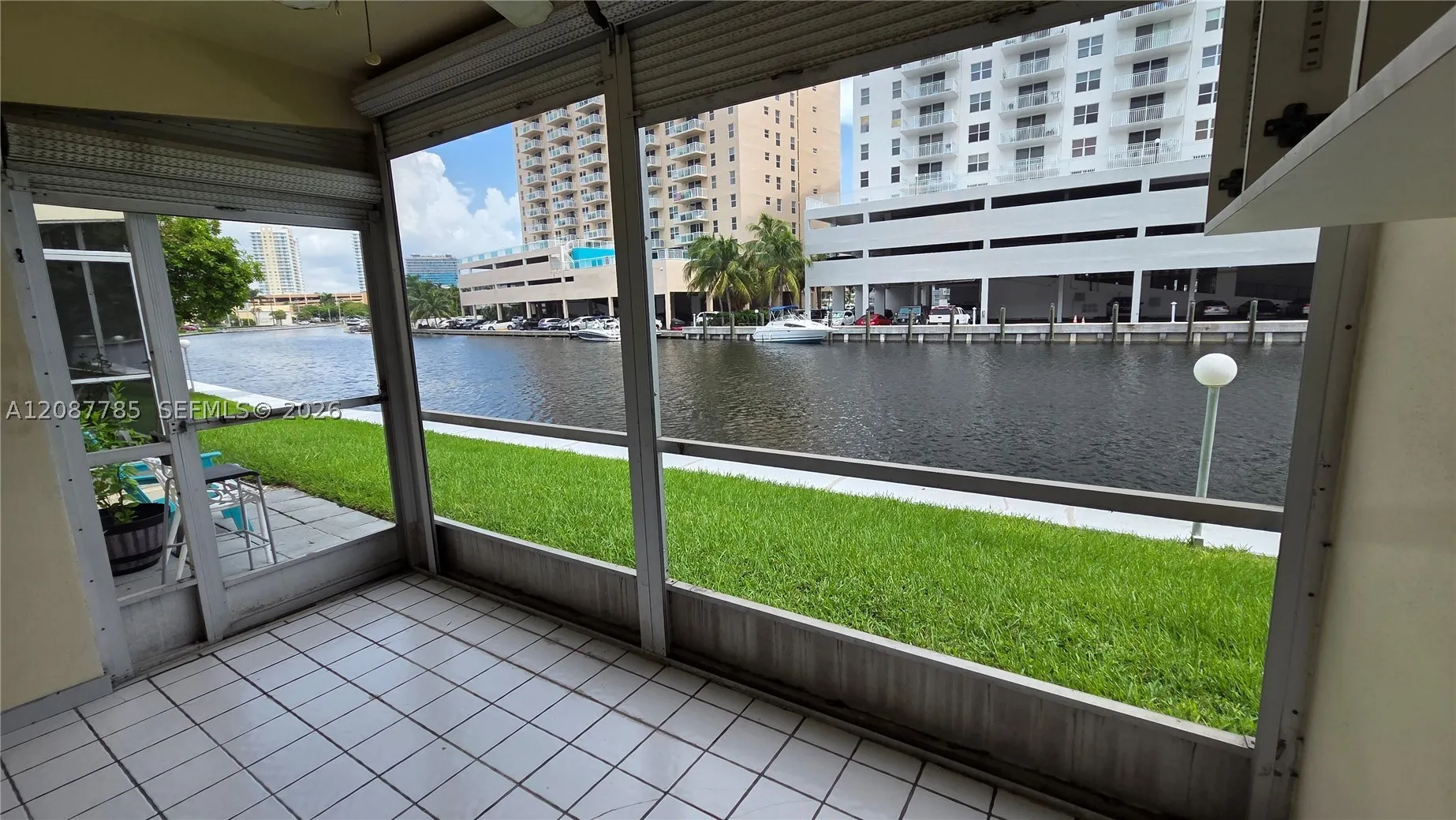 450 Paradise Isle Blvd #109