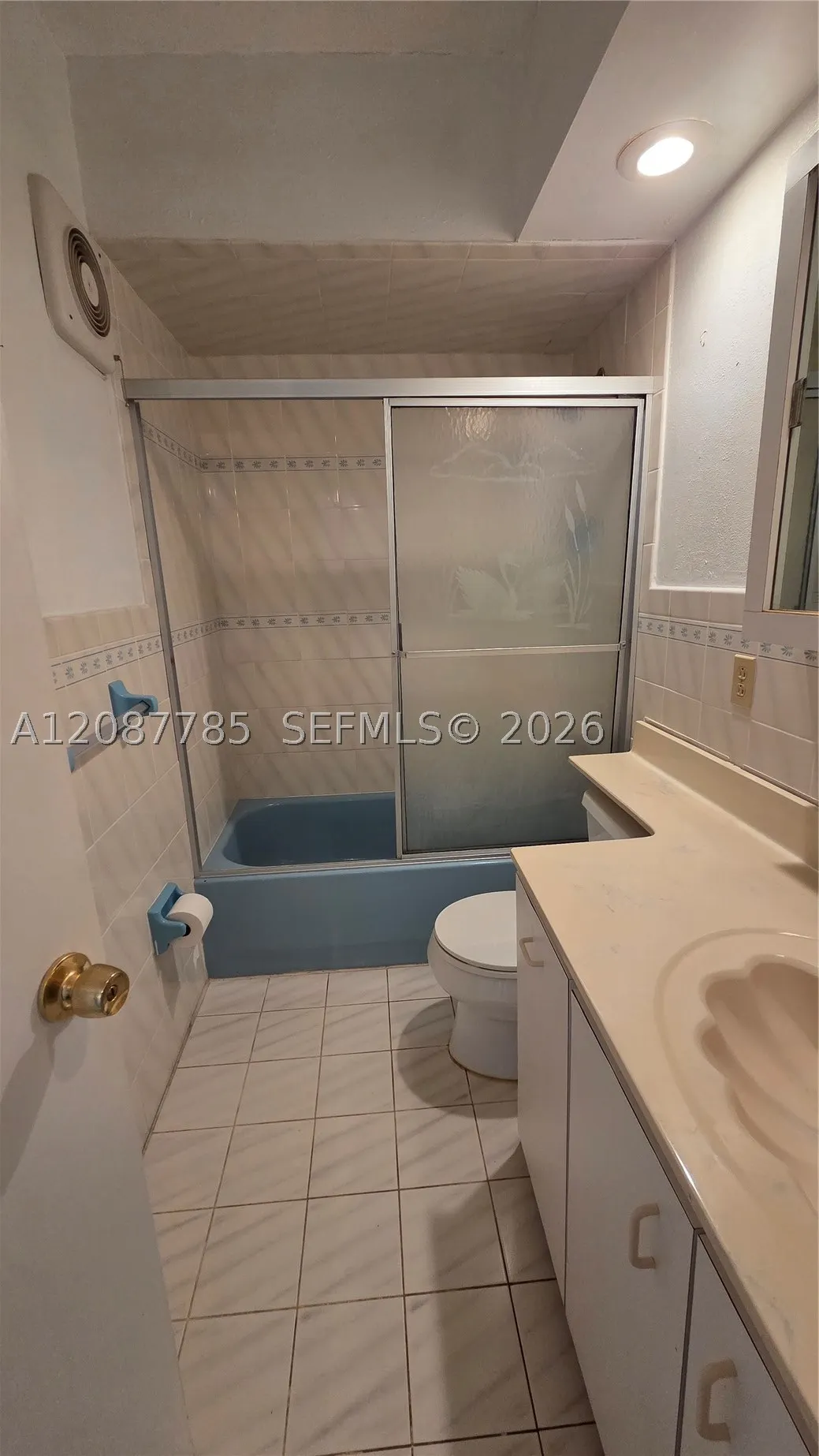 450 Paradise Isle Blvd #109