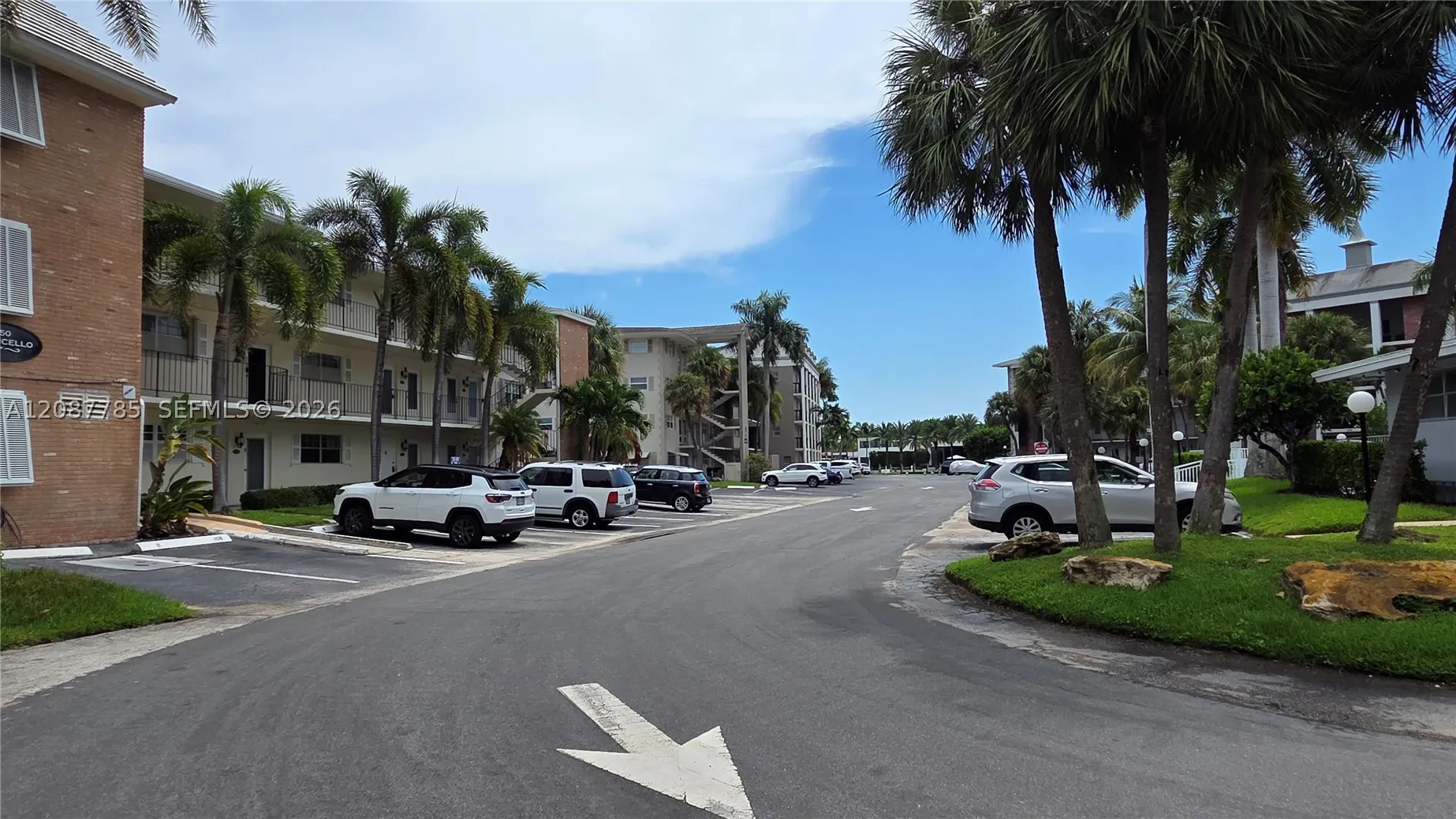 450 Paradise Isle Blvd #109