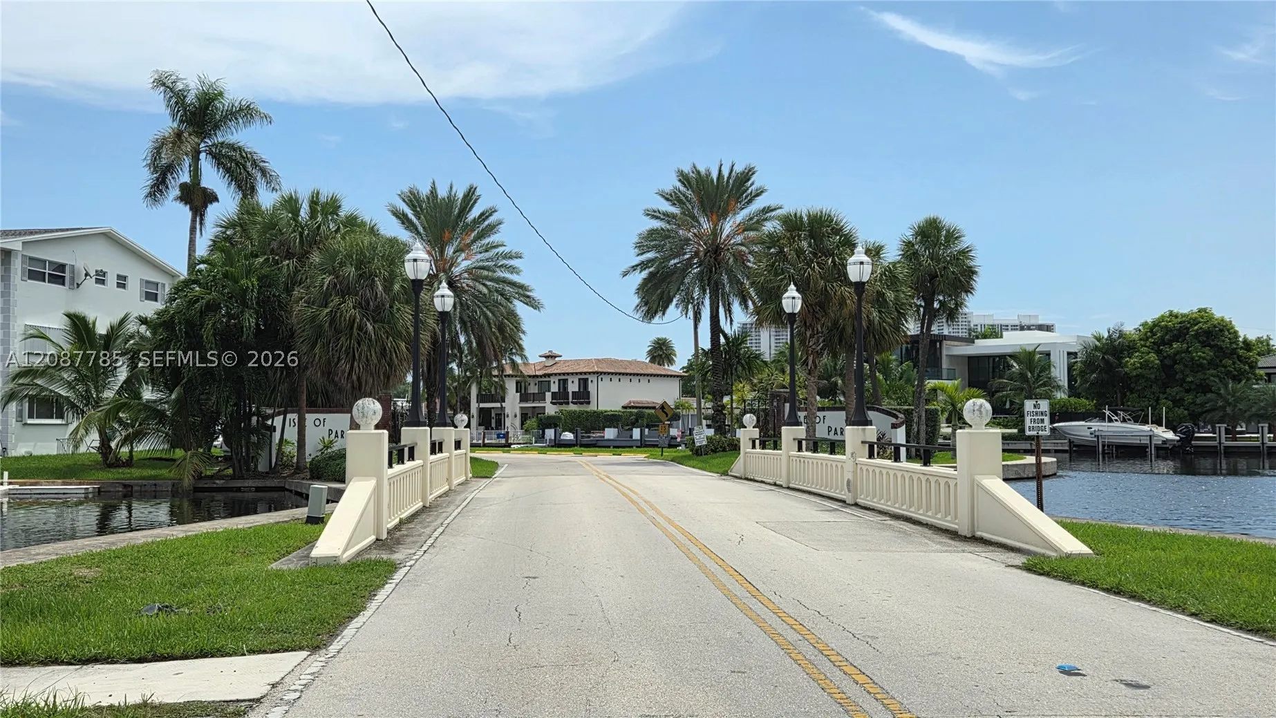 450 Paradise Isle Blvd #109