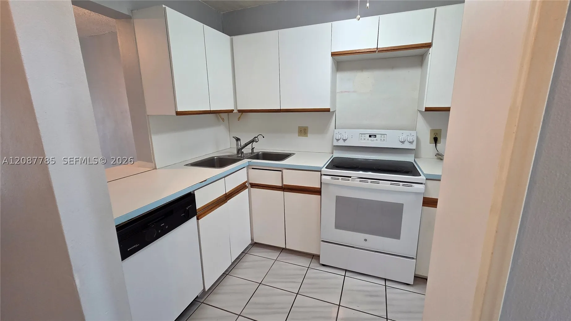 450 Paradise Isle Blvd #109