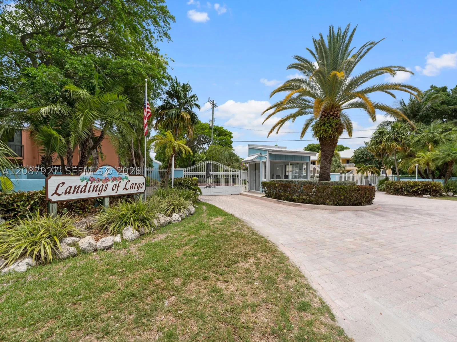 98321 Windward Ave #98321