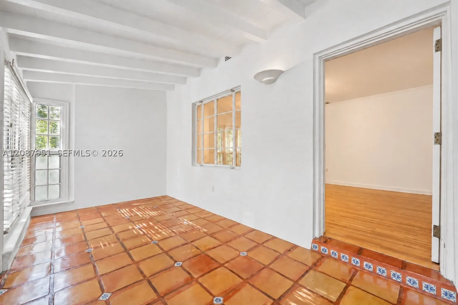 836 Alberca St