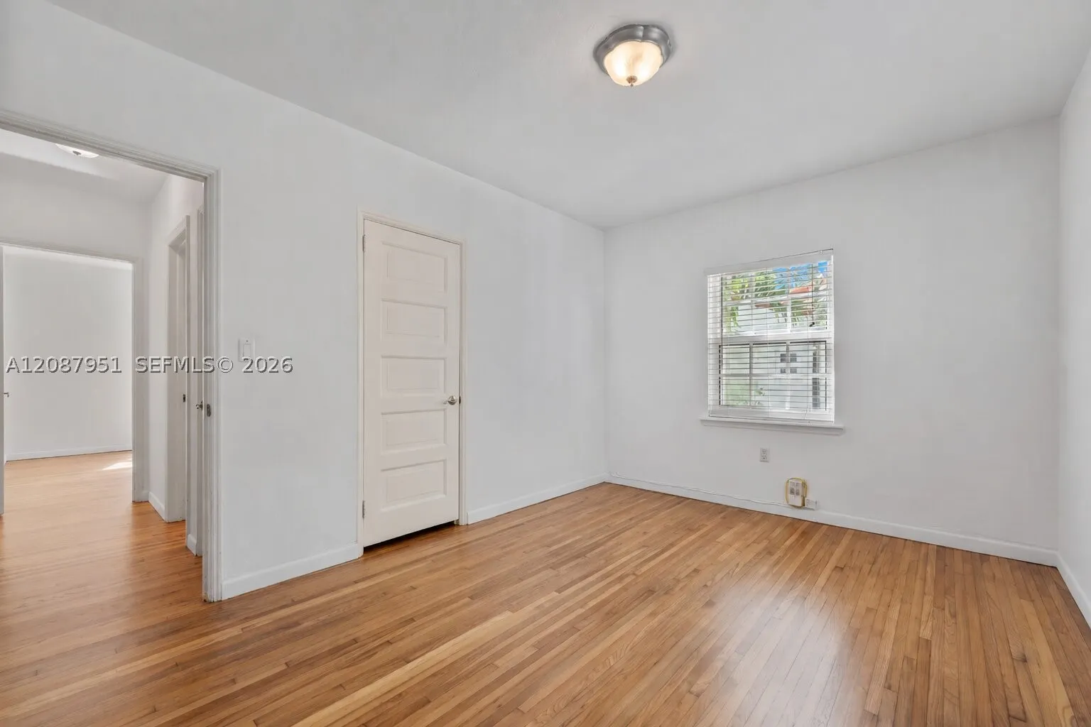 836 Alberca St