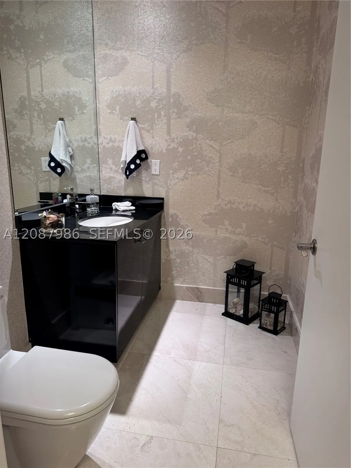 16001 Collins Ave #2302