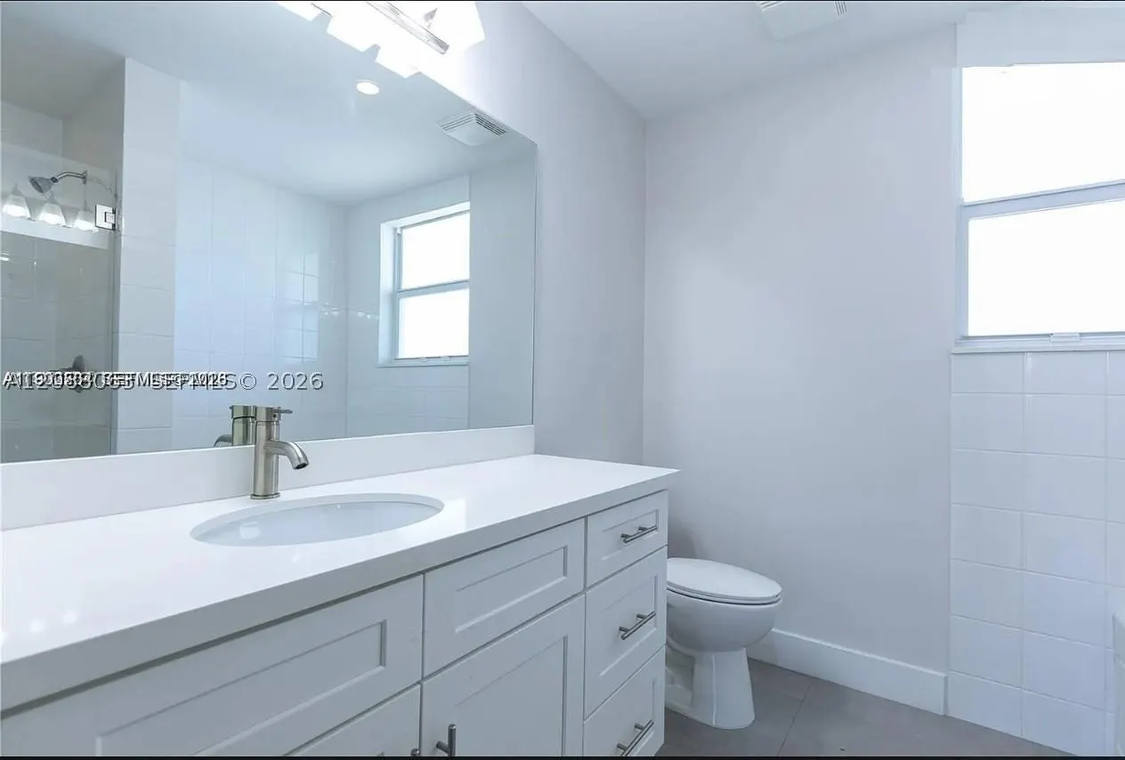 555 E Dania Beach Blvd #5