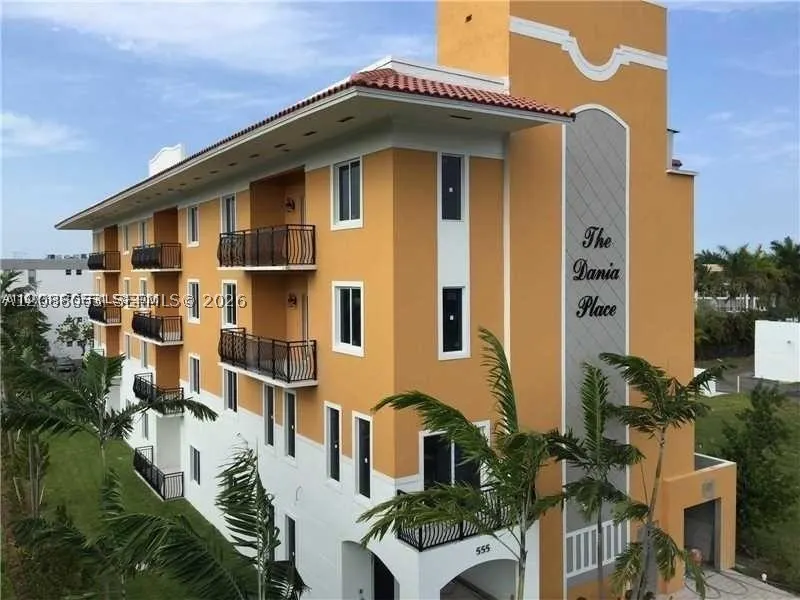 555 E Dania Beach Blvd #5