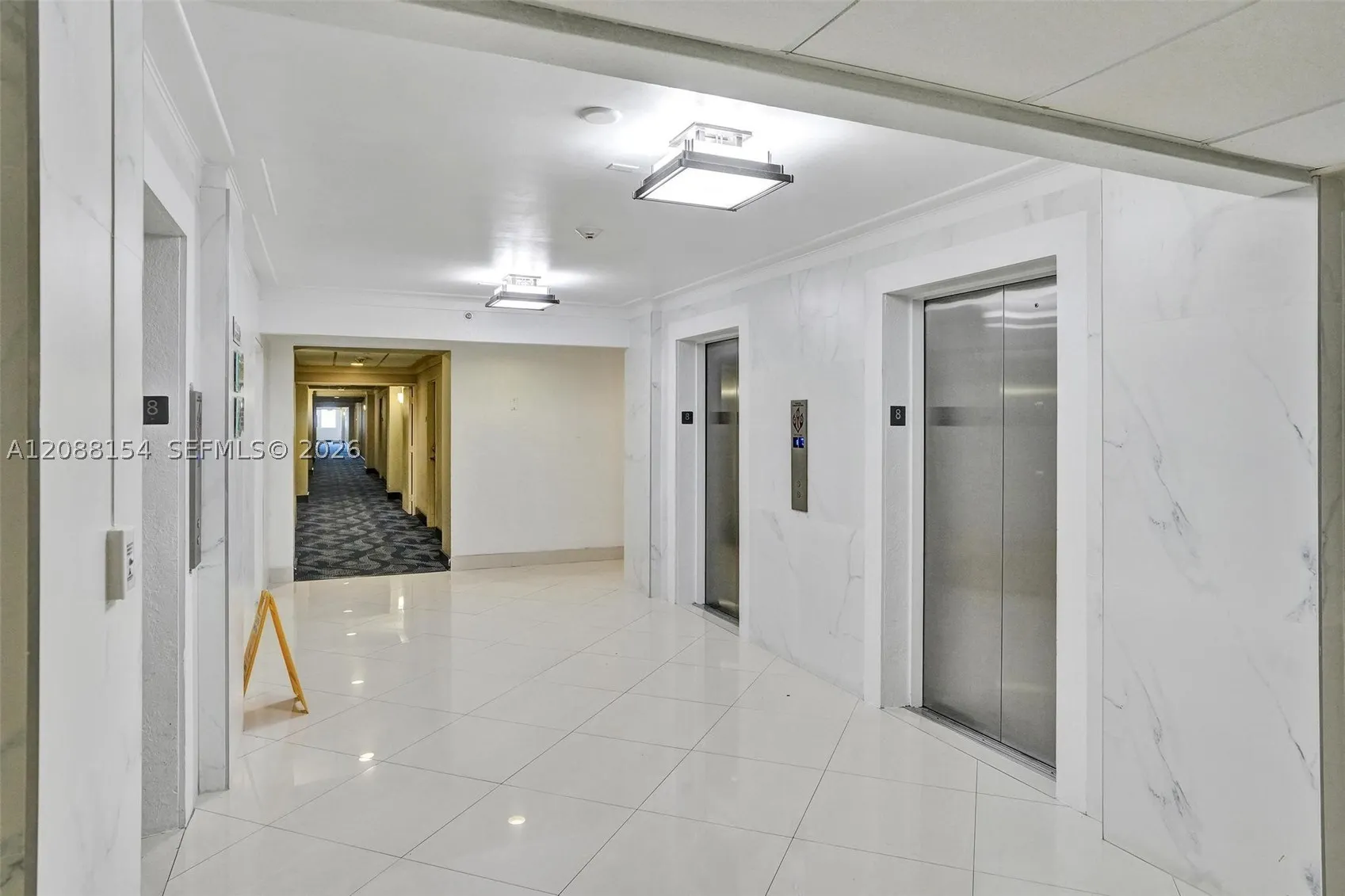 19370 Collins Ave #816